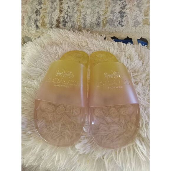 New Coach slides strawberry lemonade - Picture 1 of 4